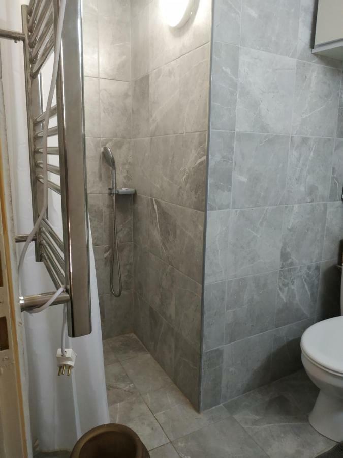 Studio Apt Great Location Heart Of Downtown District Daire Hayfa Dış mekan fotoğraf